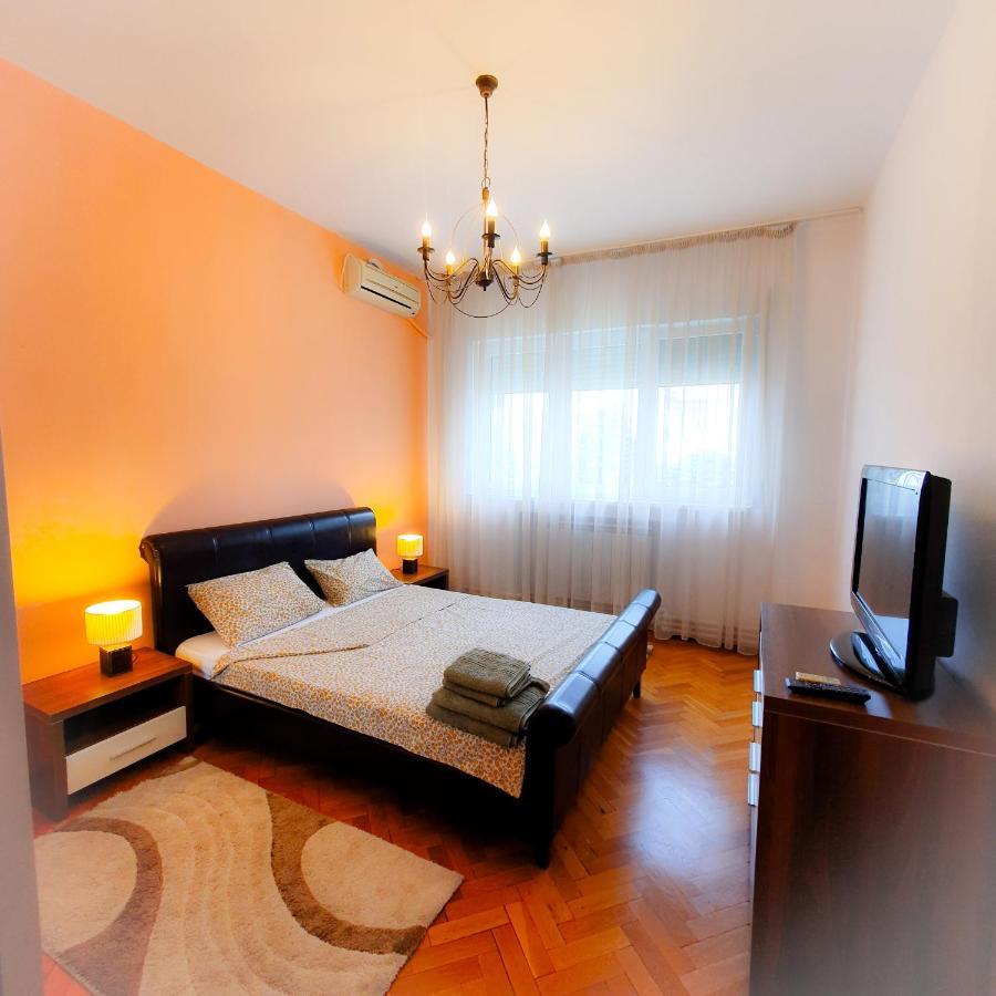 City Center Apartment Bucharest Luaran gambar